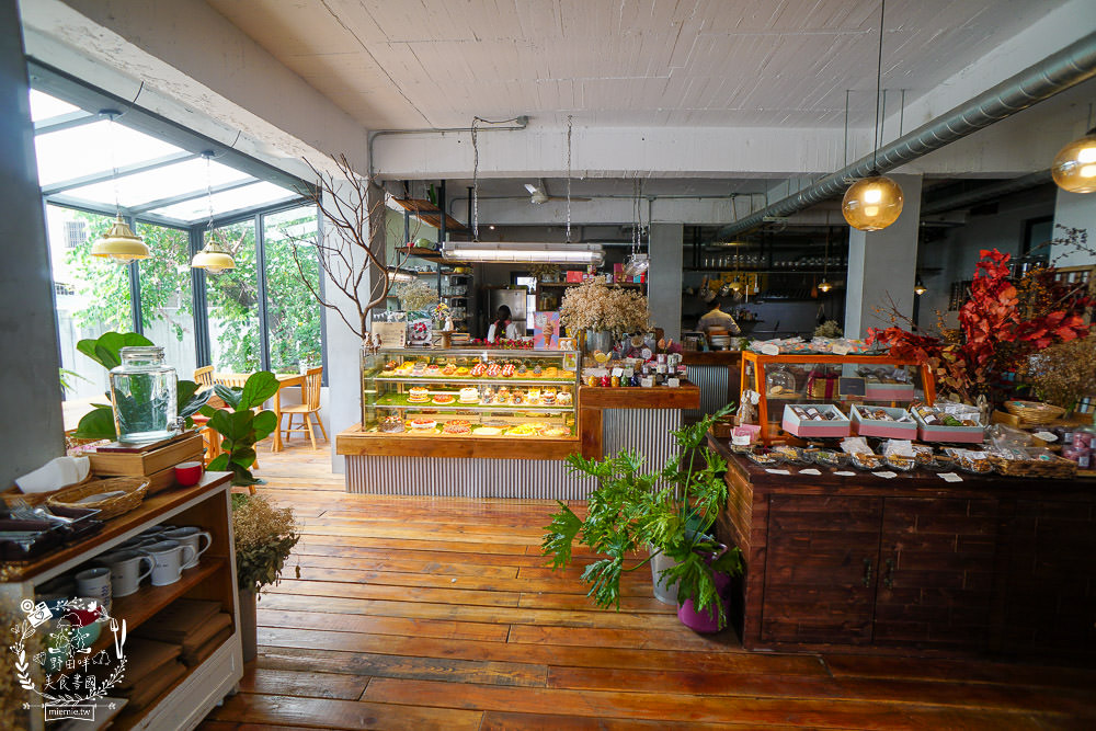 高雄甜點[Bonnie sugar新崛江店]絕美下午茶餐廳x浪漫乾燥花繽紛絢麗