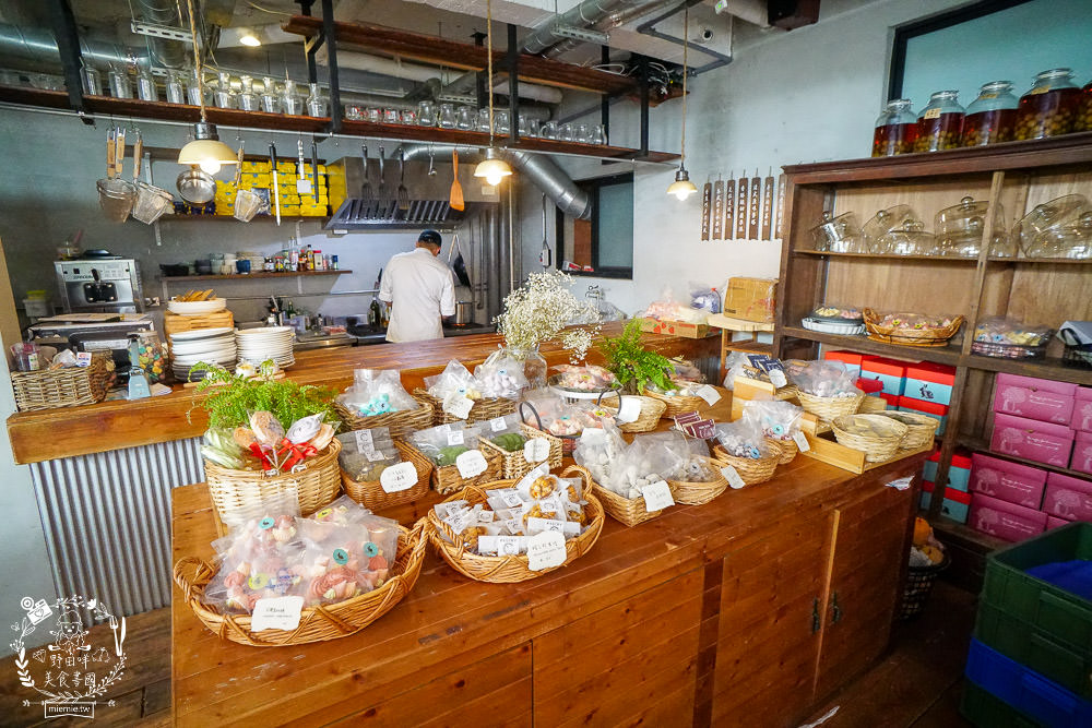 高雄甜點[Bonnie sugar新崛江店]絕美下午茶餐廳x浪漫乾燥花繽紛絢麗