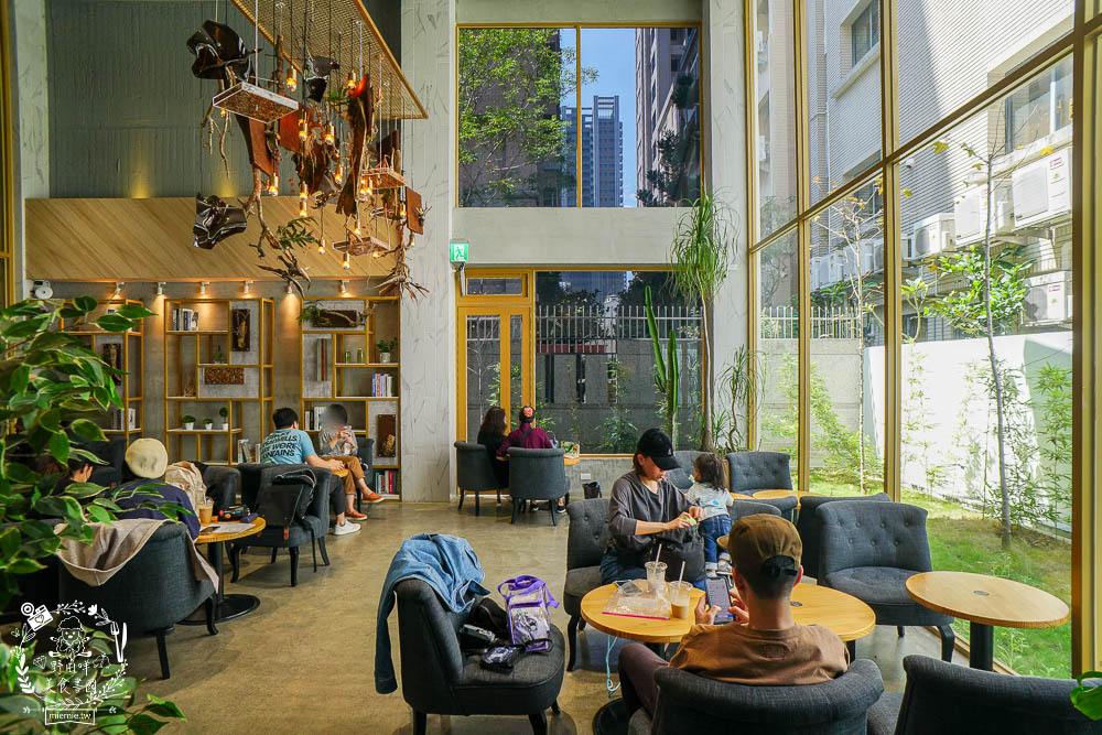 高雄[咖啡覺醒Coffee wake up美術店]美輪美奐的網美咖啡廳!輕食早午餐咖啡等超多選項!