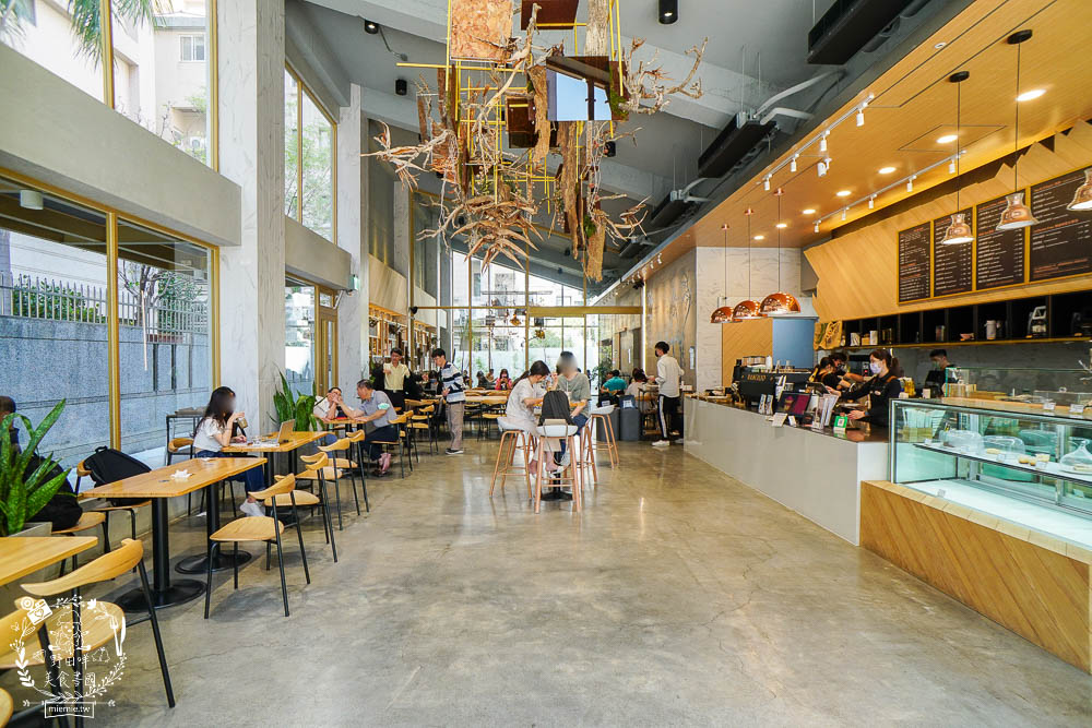 高雄[咖啡覺醒Coffee wake up美術店]美輪美奐的網美咖啡廳!輕食早午餐咖啡等超多選項!