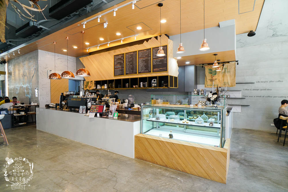 高雄[咖啡覺醒Coffee wake up美術店]美輪美奐的網美咖啡廳!輕食早午餐咖啡等超多選項!