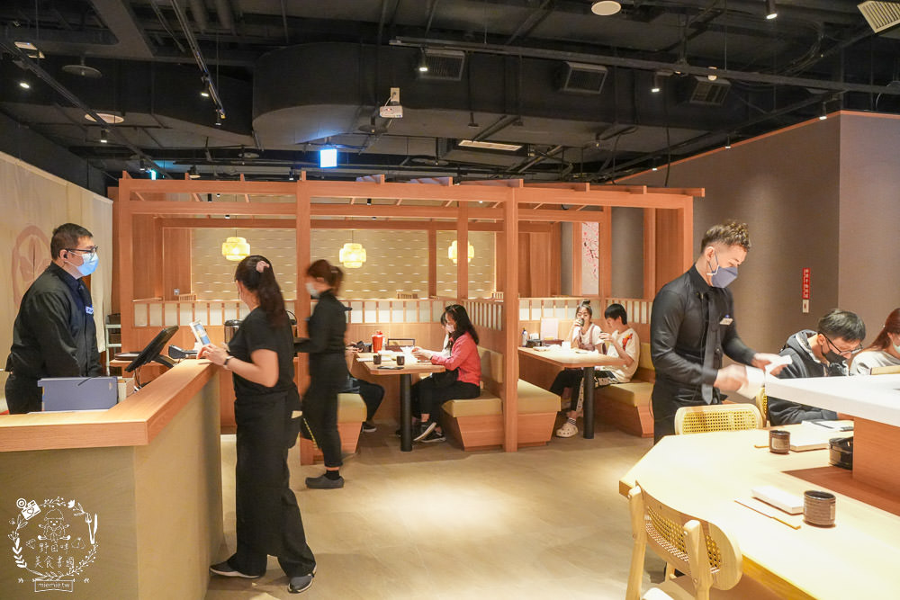 DONDONDONKI唐吉訶德高雄大立店12/7 正式開幕!一次獻出超多優惠商品給南臺灣的朋友粉絲們!日本產黑毛和牛「買1送1」