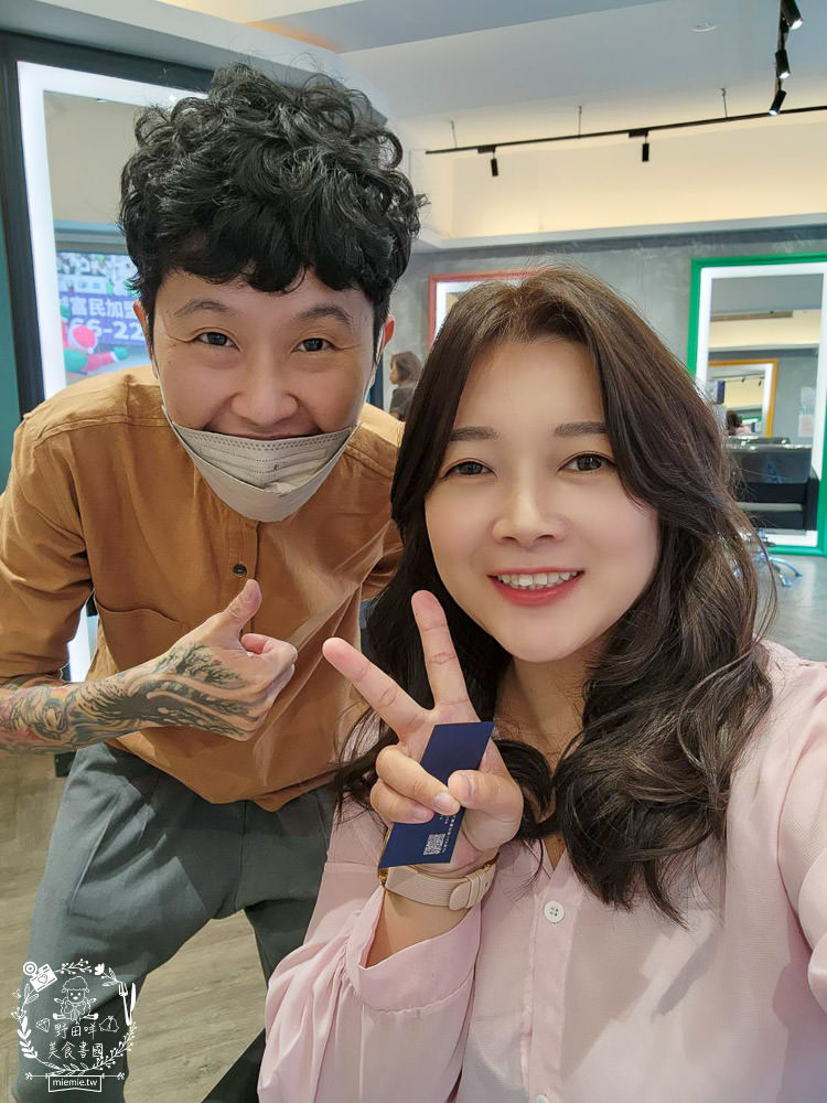 FaceColor斐絲染燙護專門店-巨蛋店!超百搭的霧焦糖色染髮素顏都好看!奕凱設計師人超級好！！