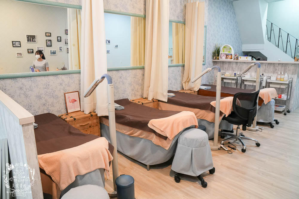 Fourmi Queen屏東店|超級紓壓的溫感按摩課程!做完臉整個美到發光?!連素顏都超有自信? - 第3張圖 Fourmi Queen屏東店|超級紓壓的溫感按摩課程!做完臉整個美到發光?!連素顏都超有自信?