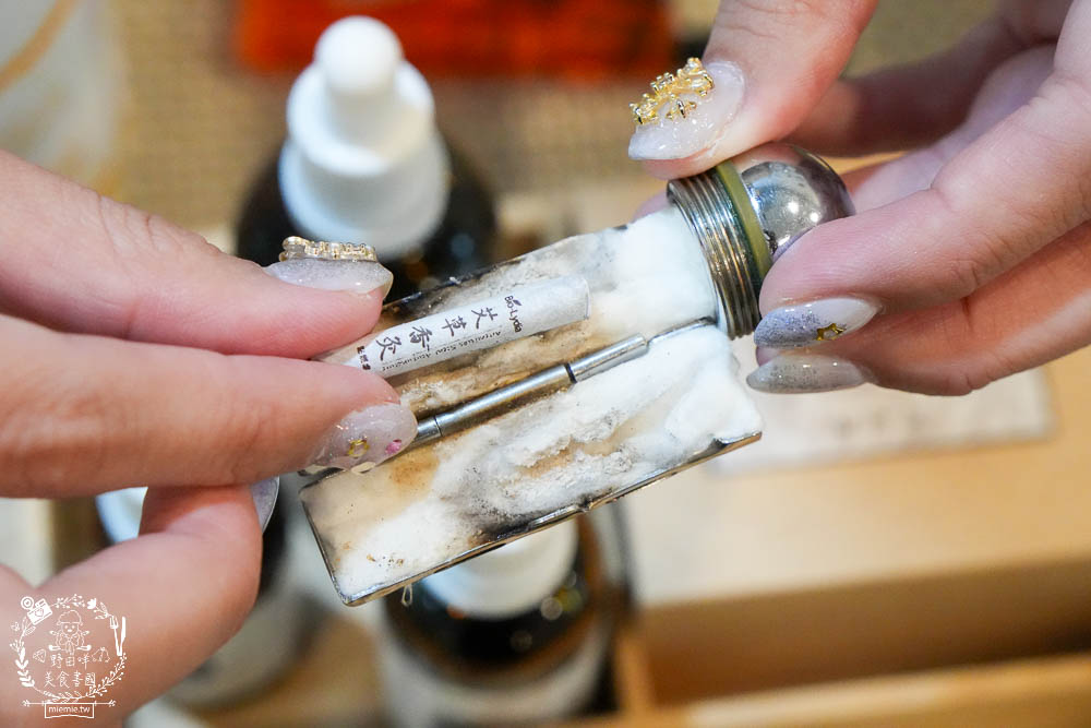 Fourmi Queen屏東店|超級紓壓的溫感按摩課程!做完臉整個美到發光?!連素顏都超有自信? - 第11張圖 Fourmi Queen屏東店|超級紓壓的溫感按摩課程!做完臉整個美到發光?!連素顏都超有自信?