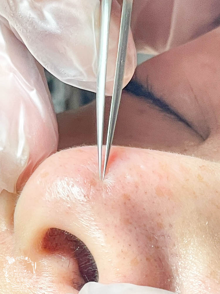 Fourmi Queen屏東店|超級紓壓的溫感按摩課程!做完臉整個美到發光?!連素顏都超有自信? - 第17張圖 Fourmi Queen屏東店|超級紓壓的溫感按摩課程!做完臉整個美到發光?!連素顏都超有自信?