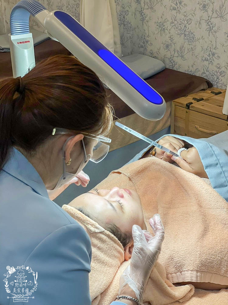 Fourmi Queen屏東店|超級紓壓的溫感按摩課程!做完臉整個美到發光?!連素顏都超有自信? - 第18張圖 Fourmi Queen屏東店|超級紓壓的溫感按摩課程!做完臉整個美到發光?!連素顏都超有自信?