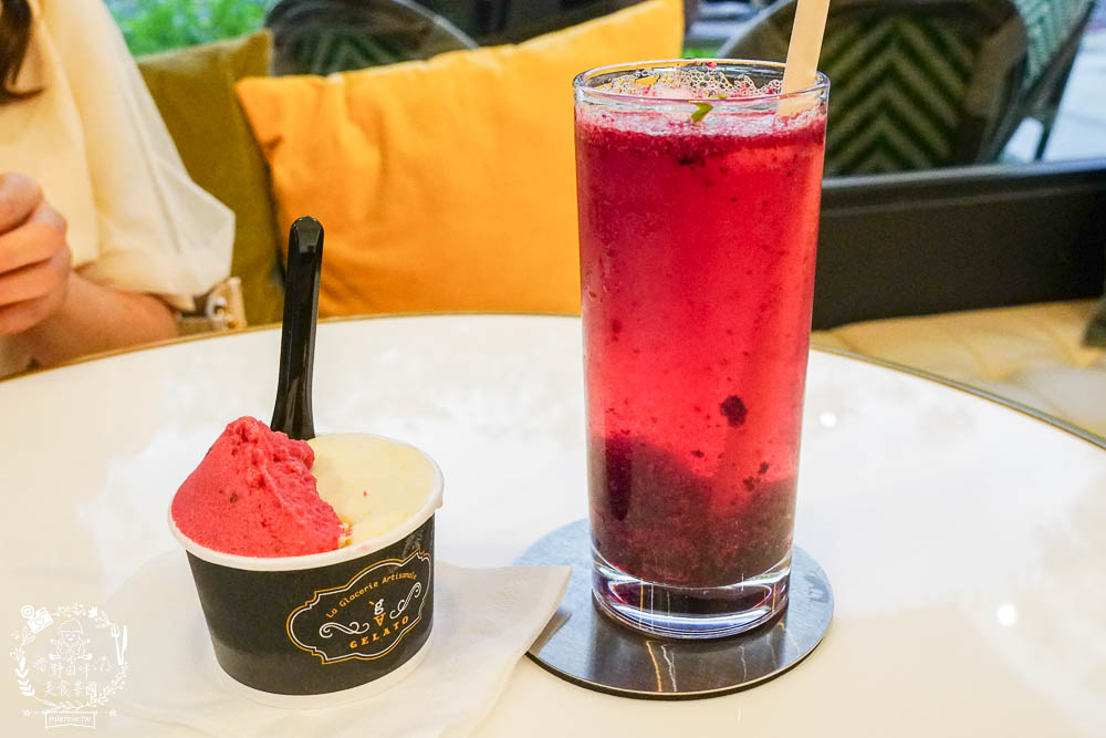 高雄[G.A. 冰淇淋La Glacerie Artisanale]彷彿走在法國的巴黎街頭?熱門IG打卡拍照點!