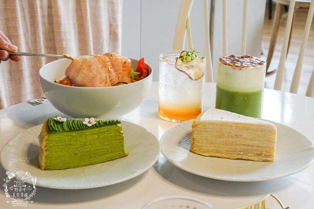 高雄[典．咖啡Grace Café]絕美北歐風熱門IG打卡網美咖啡廳!超療癒的甜點下午茶時光!裡面還有可愛店狗與喵喵?