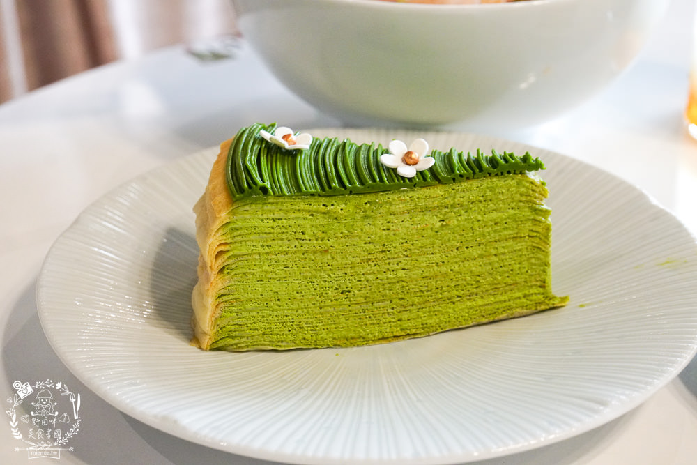 高雄[典．咖啡Grace Café]絕美北歐風熱門IG打卡網美咖啡廳!超療癒的甜點下午茶時光!裡面還有可愛店狗與喵喵?