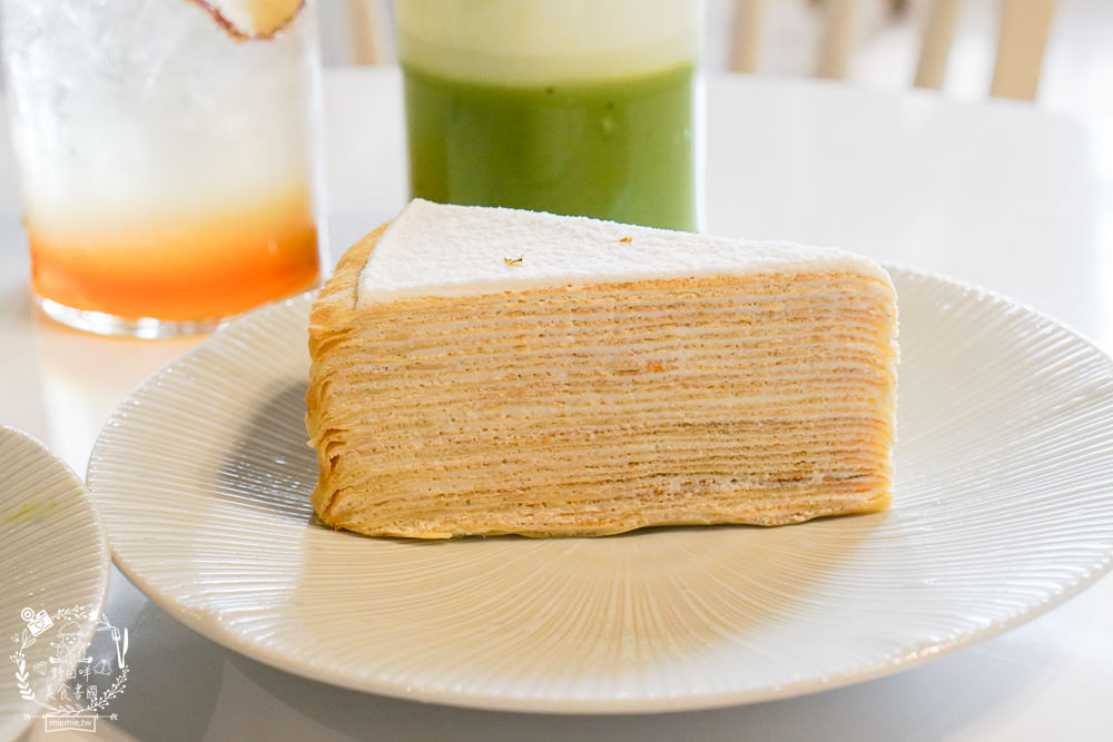 高雄[典．咖啡Grace Café]絕美北歐風熱門IG打卡網美咖啡廳!超療癒的甜點下午茶時光!裡面還有可愛店狗與喵喵?