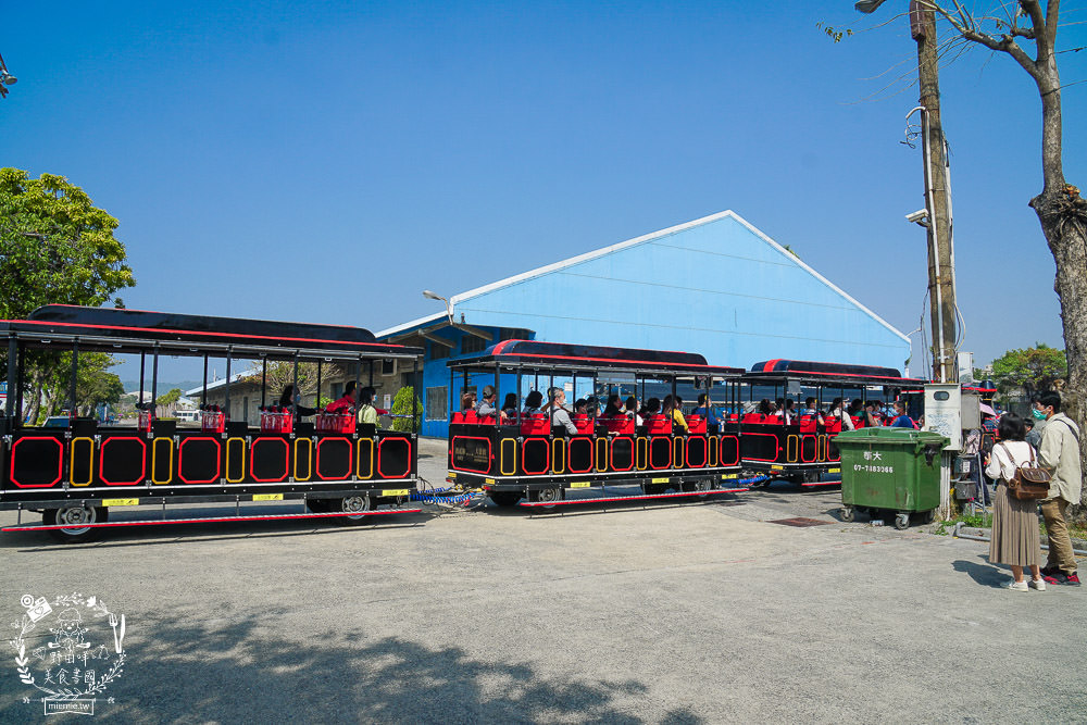 高雄景點[HOLO PARK 映像鹽埕]穿越時空到老鹽埕!360度沉浸式球幕飛行影廳+270度5D全息舞臺劇院