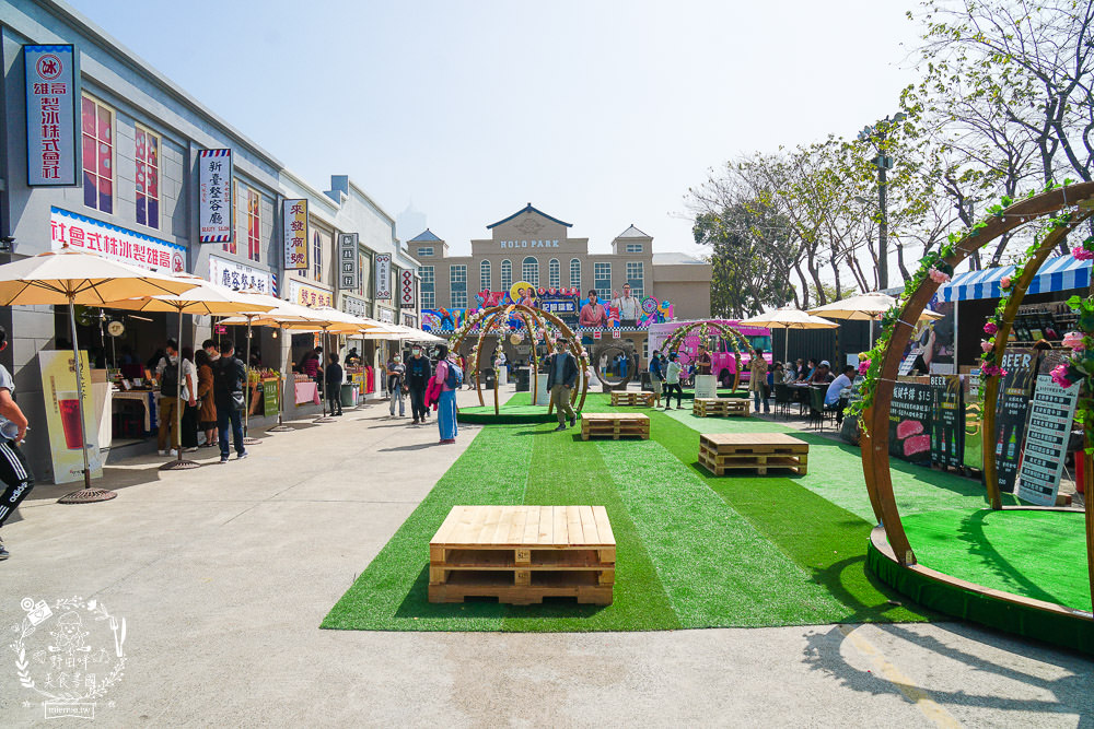 高雄景點[HOLO PARK 映像鹽埕]穿越時空到老鹽埕!360度沉浸式球幕飛行影廳+270度5D全息舞臺劇院