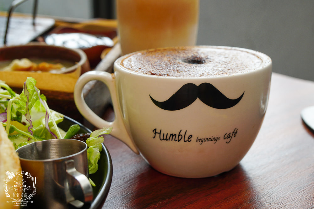 高雄亨寶咖啡Humble beginnings café|熱門IG打卡的復古文青風咖啡廳!晚上搖身一變Holyday Day酒吧 - 第24張圖 高雄亨寶咖啡Humble beginnings café|熱門IG打卡的復古文青風咖啡廳!晚上搖身一變Holyday Day酒吧