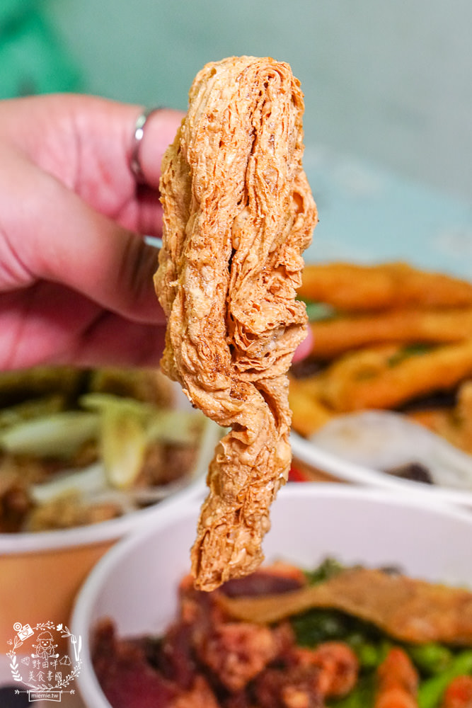 高雄鹽酥雞推薦[LILICOCO 鹽酥雞]成立於1993年的超人氣老字號鹽酥雞!藝人陳立農從小吃到大的好滋味!