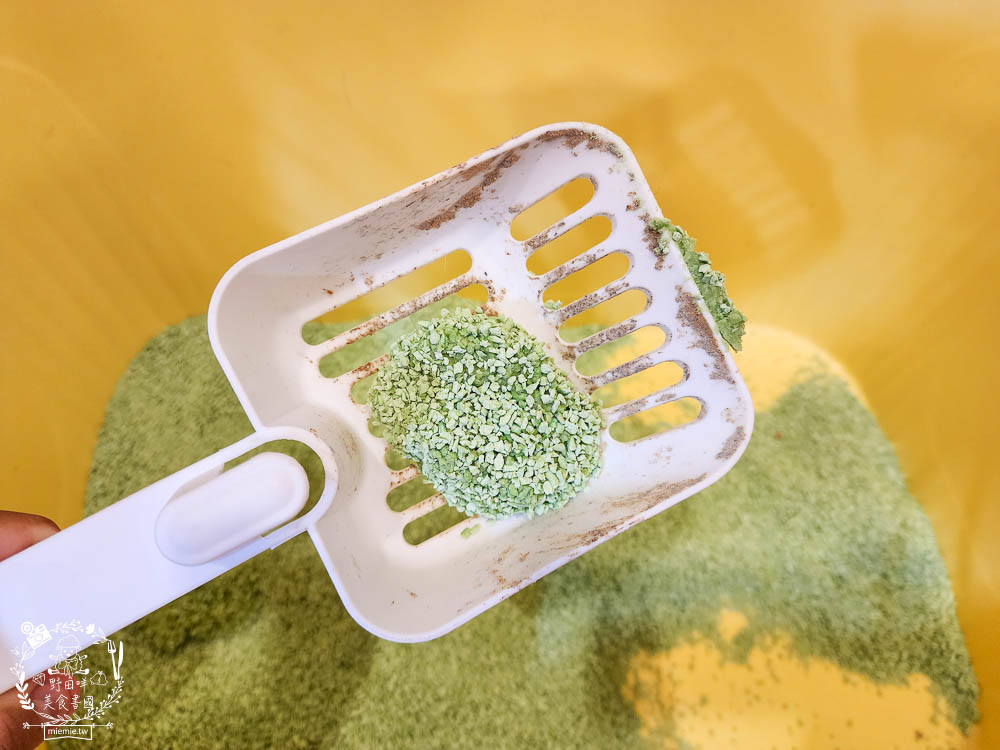 Lady Cat貓夫人第四代豆腐砂開箱!超強凝結吸收力的貓砂!專利益生菌與天然黃豆纖維雙效除臭! - 第19張圖 Lady Cat貓夫人第四代豆腐砂開箱!超強凝結吸收力的貓砂!專利益生菌與天然黃豆纖維雙效除臭!