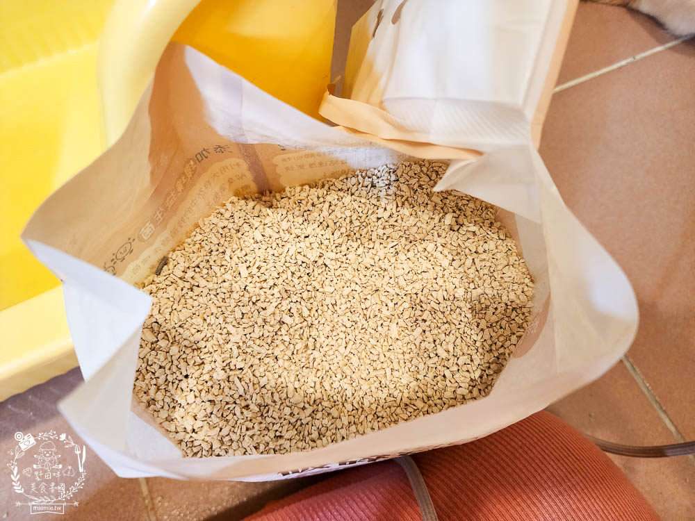 Lady Cat貓夫人第四代豆腐砂開箱!超強凝結吸收力的貓砂!專利益生菌與天然黃豆纖維雙效除臭! - 第11張圖 Lady Cat貓夫人第四代豆腐砂開箱!超強凝結吸收力的貓砂!專利益生菌與天然黃豆纖維雙效除臭!