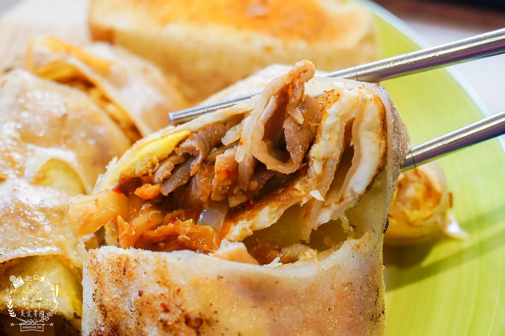 高雄Lane 28早午餐文龍店|華鳳特區超人氣早午餐!磚塊厚片蛋餅貝果都超有特色der~