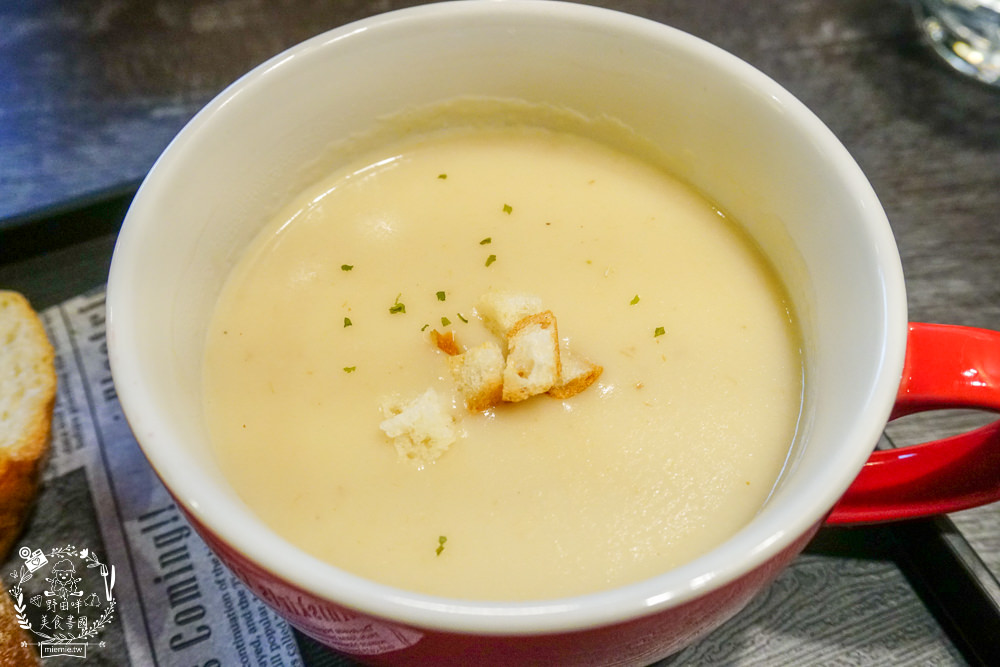 高雄Lé Eat 義法倉廚|華鳳特區的工業風義大利麵!松露奶油燉飯滋味超迷人!餐廳裝潢精緻唯美! - 第41張圖 高雄Lé Eat 義法倉廚|華鳳特區的工業風義大利麵!松露奶油燉飯滋味超迷人!餐廳裝潢精緻唯美!