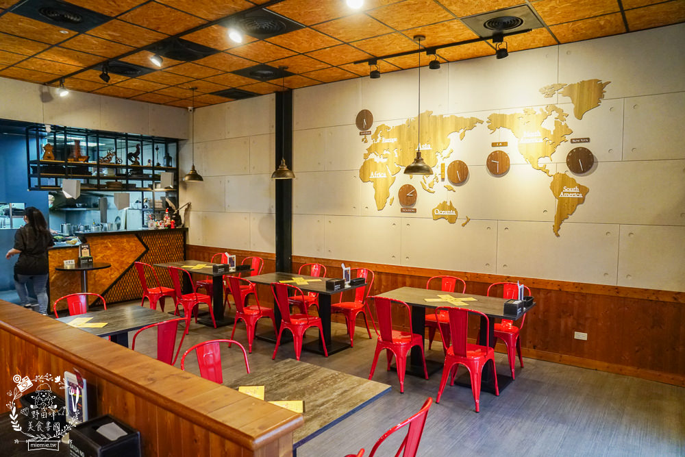 高雄Lé Eat 義法倉廚|華鳳特區的工業風義大利麵!松露奶油燉飯滋味超迷人!餐廳裝潢精緻唯美! - 第3張圖 高雄Lé Eat 義法倉廚|華鳳特區的工業風義大利麵!松露奶油燉飯滋味超迷人!餐廳裝潢精緻唯美!