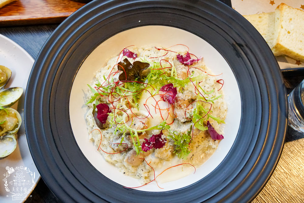 高雄Lé Eat 義法倉廚|華鳳特區的工業風義大利麵!松露奶油燉飯滋味超迷人!餐廳裝潢精緻唯美! - 第13張圖 高雄Lé Eat 義法倉廚|華鳳特區的工業風義大利麵!松露奶油燉飯滋味超迷人!餐廳裝潢精緻唯美!