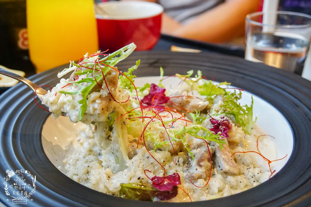 高雄Lé Eat 義法倉廚|華鳳特區的工業風義大利麵!松露奶油燉飯滋味超迷人!餐廳裝潢精緻唯美! - 第14張圖 高雄Lé Eat 義法倉廚|華鳳特區的工業風義大利麵!松露奶油燉飯滋味超迷人!餐廳裝潢精緻唯美!