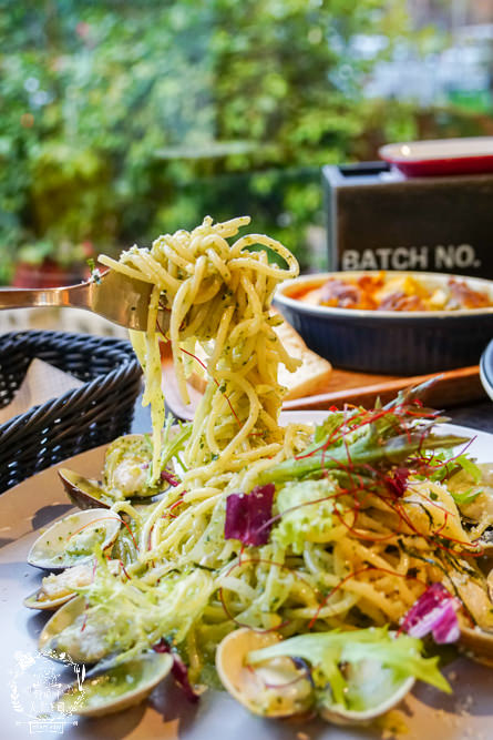 高雄Lé Eat 義法倉廚|華鳳特區的工業風義大利麵!松露奶油燉飯滋味超迷人!餐廳裝潢精緻唯美! - 第12張圖 高雄Lé Eat 義法倉廚|華鳳特區的工業風義大利麵!松露奶油燉飯滋味超迷人!餐廳裝潢精緻唯美!