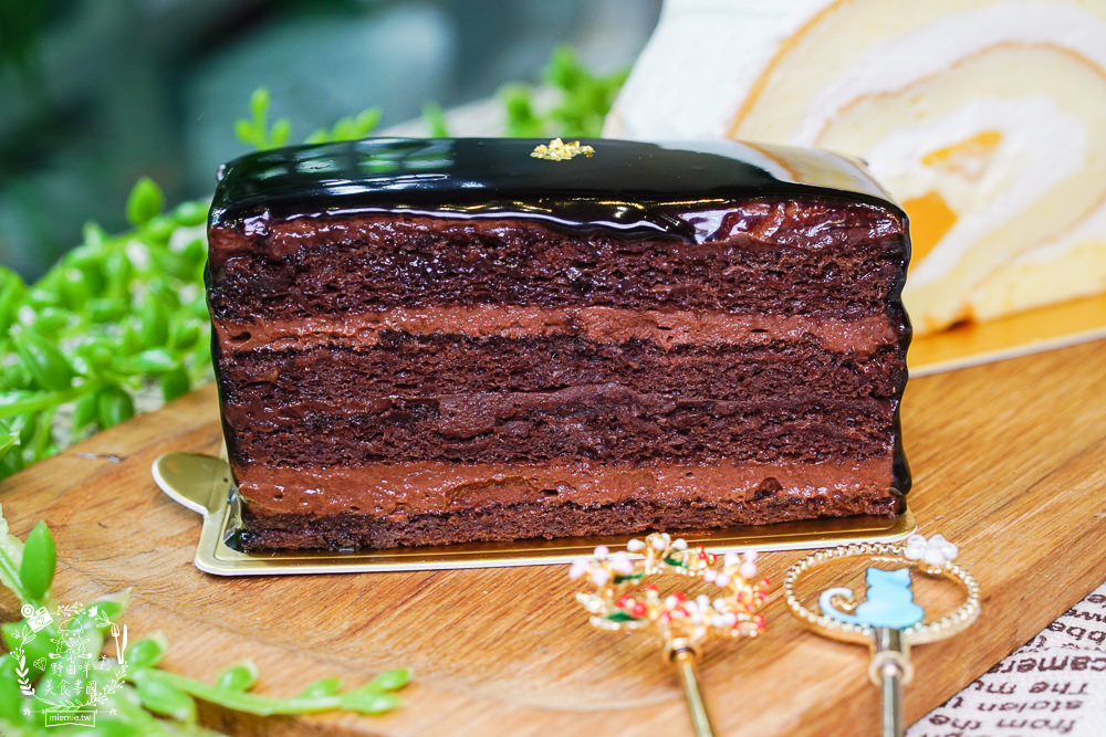 雷昂甜點烘焙工坊|高雄隱藏版法式甜點店!使用法國米其林3星餐廳的原物料!採用世界最貴歐牧生乳鮮奶油!