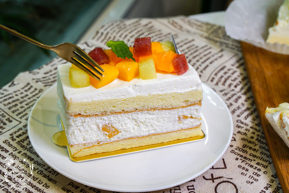 雷昂甜點烘焙工坊|高雄隱藏版法式甜點店!使用法國米其林3星餐廳的原物料!採用世界最貴歐牧生乳鮮奶油!