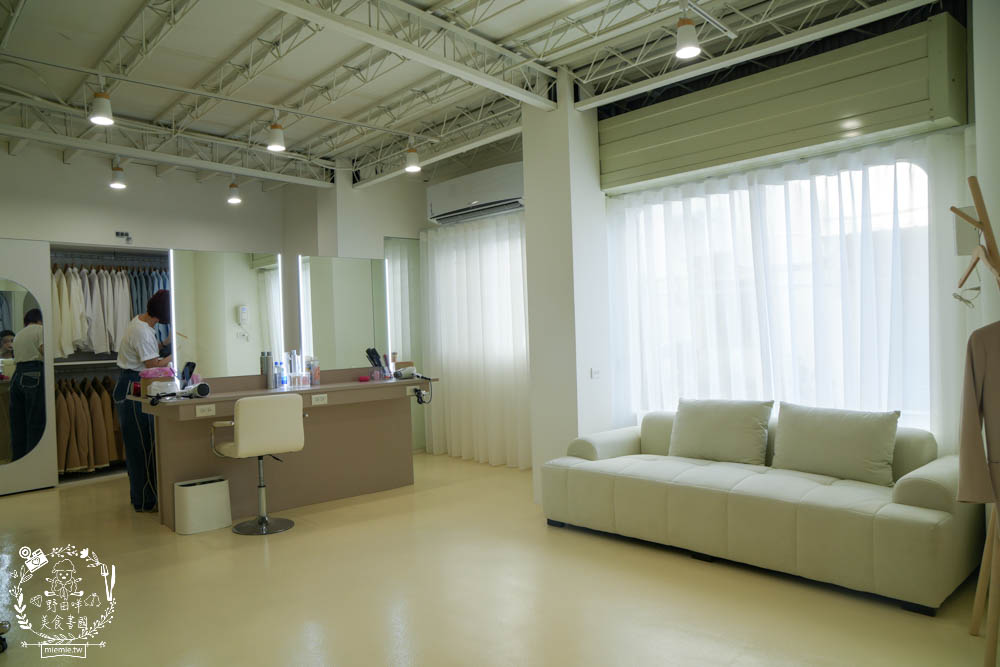 台南形象證件照推薦!LionFu攝影獅!超快速的證件形象照可以現拍現拿?專業精緻的妝髮超級美! - 第4張圖 台南形象證件照推薦!LionFu攝影獅!超快速的證件形象照可以現拍現拿?專業精緻的妝髮超級美!