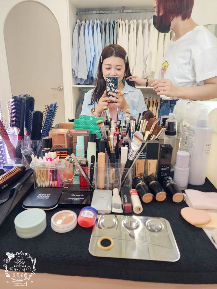 台南形象證件照推薦!LionFu攝影獅!超快速的證件形象照可以現拍現拿?專業精緻的妝髮超級美！