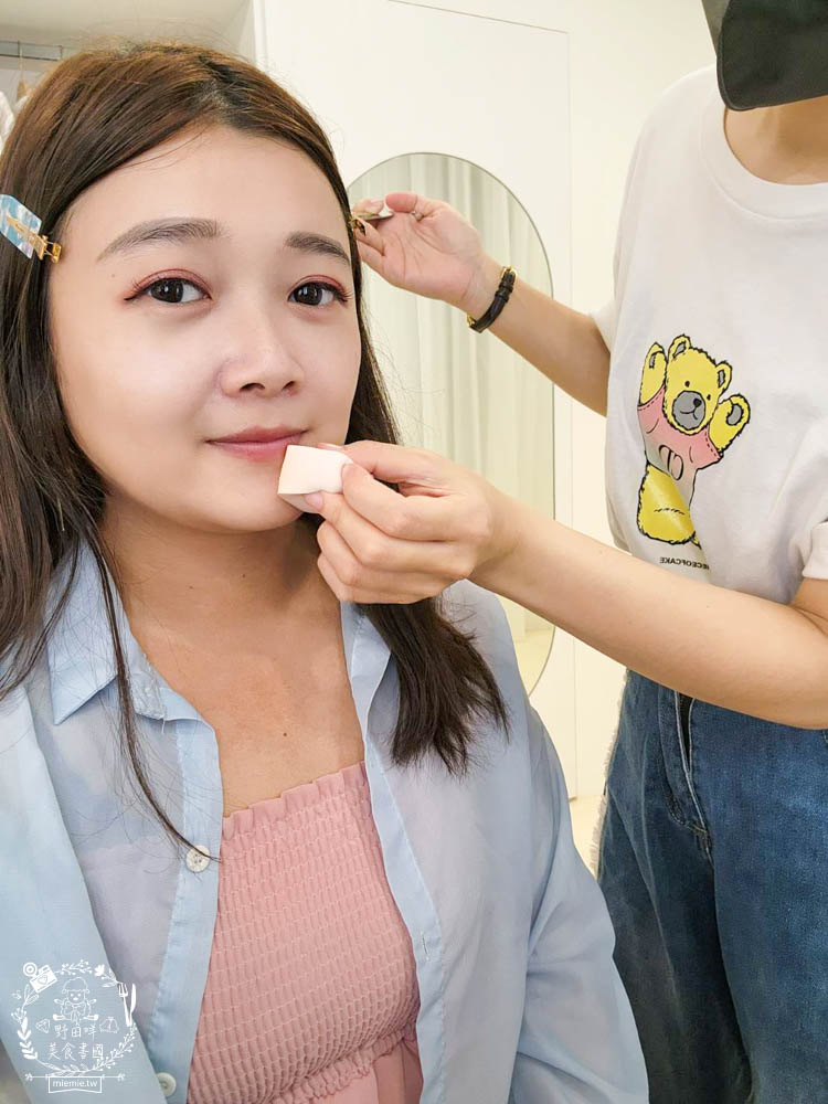 台南形象證件照推薦!LionFu攝影獅!超快速的證件形象照可以現拍現拿?專業精緻的妝髮超級美! - 第17張圖 台南形象證件照推薦!LionFu攝影獅!超快速的證件形象照可以現拍現拿?專業精緻的妝髮超級美!