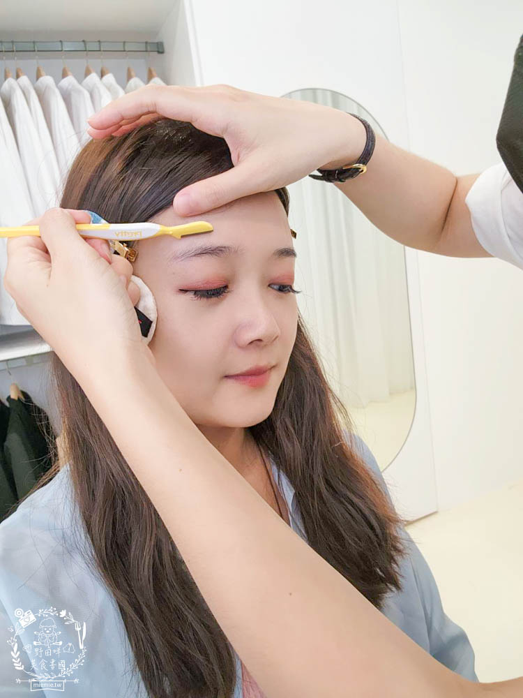 台南形象證件照推薦!LionFu攝影獅!超快速的證件形象照可以現拍現拿?專業精緻的妝髮超級美! - 第19張圖 台南形象證件照推薦!LionFu攝影獅!超快速的證件形象照可以現拍現拿?專業精緻的妝髮超級美!