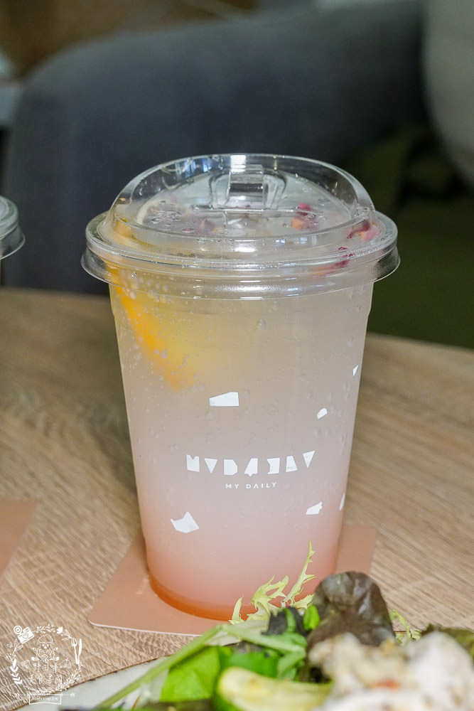 高雄咖啡廳推薦!My Daily Beverage.Co日常咖啡!攤車起家的超隱藏版文青鳳山咖啡店!華鳳特區輕食甜點咖啡館~