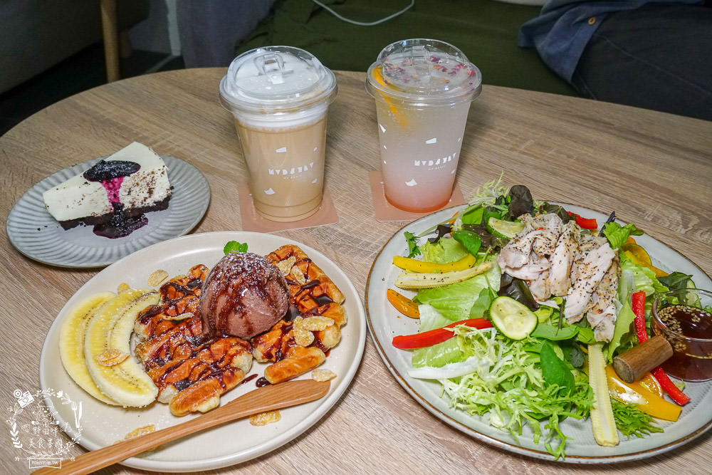 高雄咖啡廳推薦!My Daily Beverage.Co日常咖啡!攤車起家的超隱藏版文青鳳山咖啡店!華鳳特區輕食甜點咖啡館~