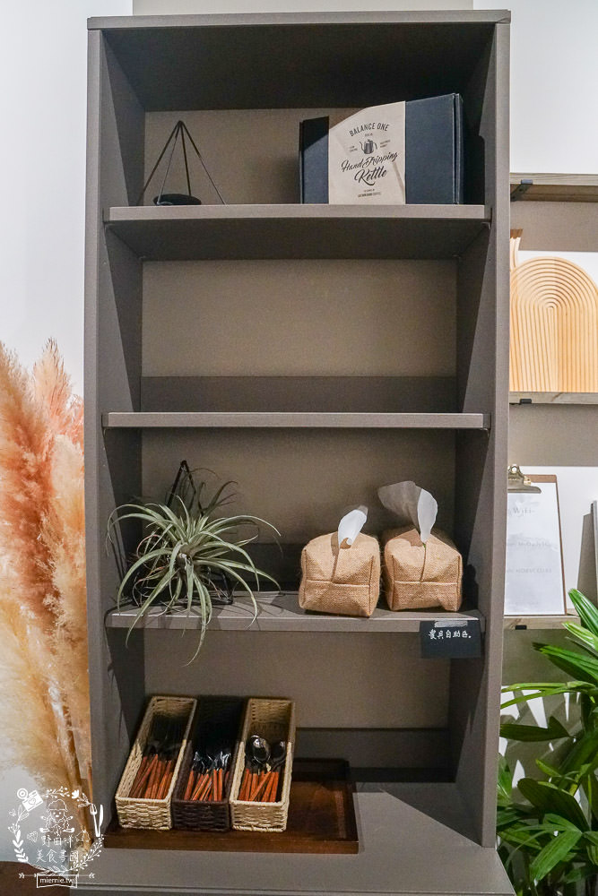 高雄咖啡廳推薦!My Daily Beverage.Co日常咖啡!攤車起家的超隱藏版文青鳳山咖啡店!華鳳特區輕食甜點咖啡館~