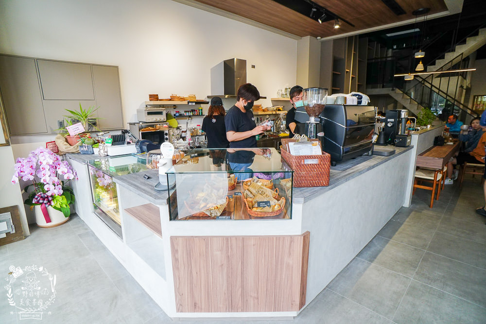 高雄咖啡廳推薦!My Daily Beverage.Co日常咖啡!攤車起家的超隱藏版文青鳳山咖啡店!華鳳特區輕食甜點咖啡館~