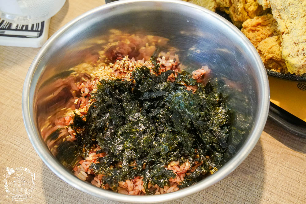 NENE CHICKEN韓國炸雞來高雄囉!不用出國就能品嘗到口味繽紛的炸雞!韓妞們的愛店~ - 第36張圖 NENE CHICKEN韓國炸雞來高雄囉!不用出國就能品嘗到口味繽紛的炸雞!韓妞們的愛店~