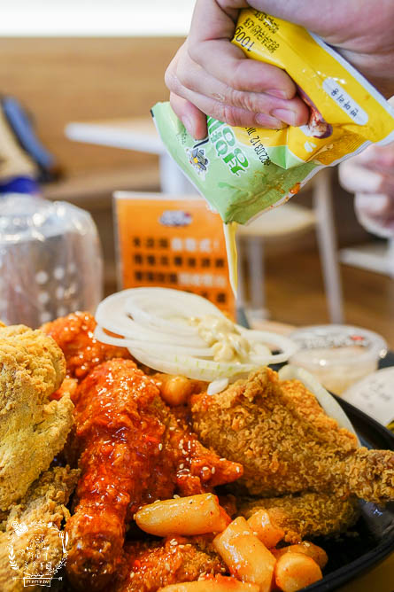 NENE CHICKEN韓國炸雞來高雄囉!不用出國就能品嘗到口味繽紛的炸雞!韓妞們的愛店~ - 第34張圖 NENE CHICKEN韓國炸雞來高雄囉!不用出國就能品嘗到口味繽紛的炸雞!韓妞們的愛店~
