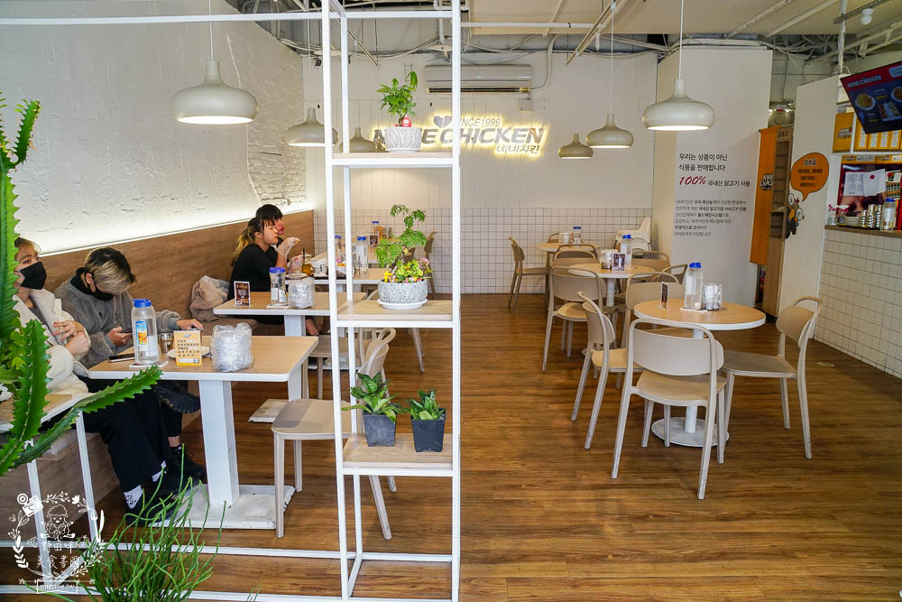 NENE CHICKEN韓國炸雞來高雄囉!不用出國就能品嘗到口味繽紛的炸雞!韓妞們的愛店~ - 第6張圖 NENE CHICKEN韓國炸雞來高雄囉!不用出國就能品嘗到口味繽紛的炸雞!韓妞們的愛店~