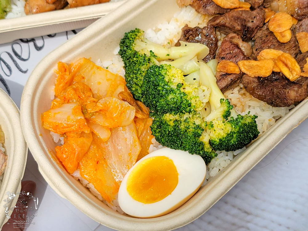 高雄Oh!Yaki 精緻燒肉吃到飽推出外帶燒肉便當囉!自取8折優惠送味噌湯,三公里內免費外送
