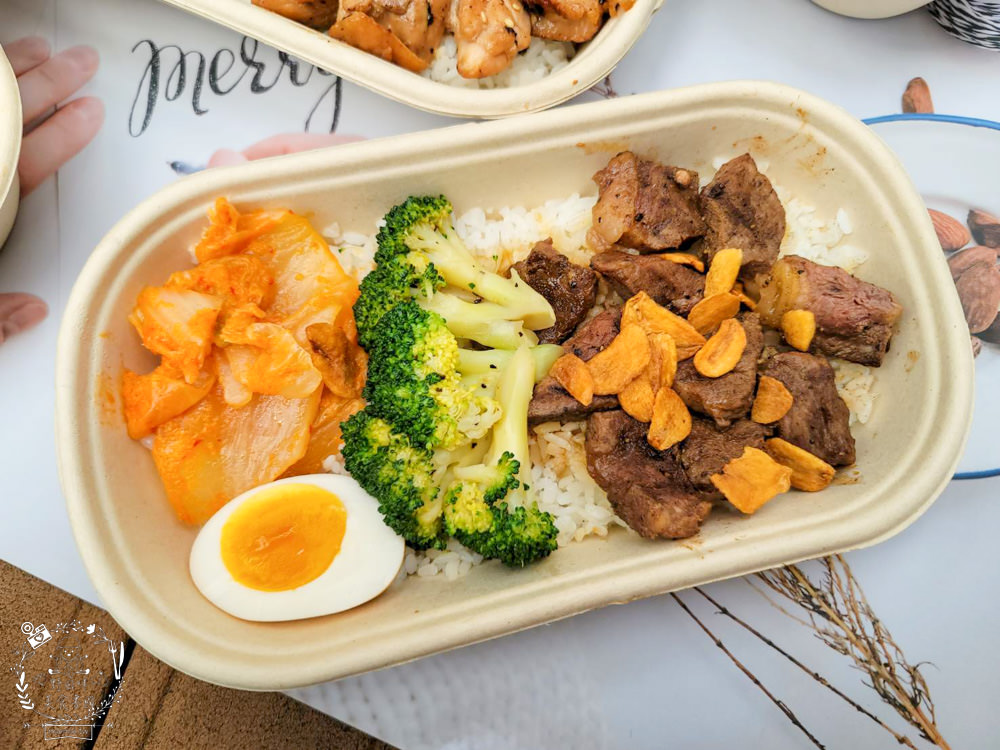 高雄Oh!Yaki 精緻燒肉吃到飽推出外帶燒肉便當囉!自取8折優惠送味噌湯,三公里內免費外送