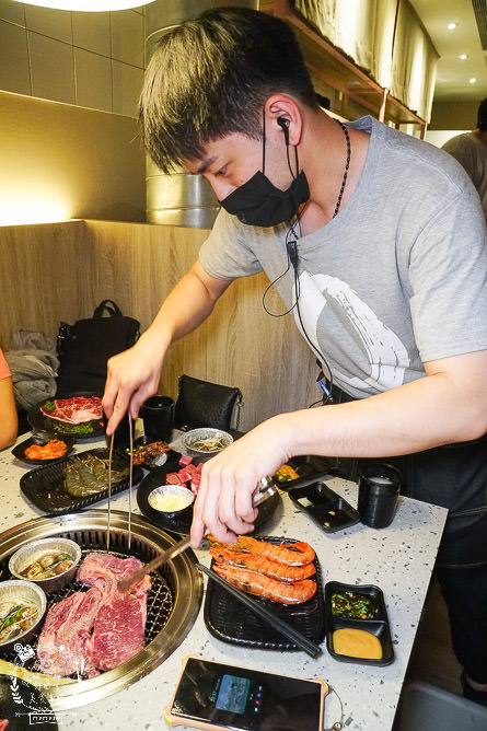 高雄[Oh!Yaki燒肉吃到飽]霸氣升級M9和牛+天使紅蝦+金鑽大蝦痛風爽爽吃⁉️超過21點啤酒無限暢飲⁉️