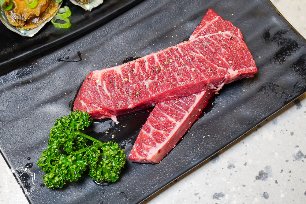 高雄[Oh!Yaki燒肉吃到飽]霸氣升級M9和牛+天使紅蝦+金鑽大蝦痛風爽爽吃⁉️超過21點啤酒無限暢飲⁉️