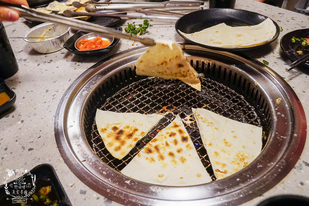 高雄[Oh!Yaki燒肉吃到飽]霸氣升級M9和牛+天使紅蝦+金鑽大蝦痛風爽爽吃⁉️超過21點啤酒無限暢飲⁉️