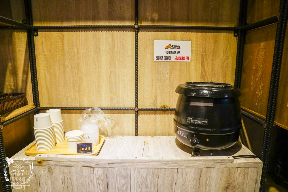 PIZZA一番披薩吃到飽|高雄真材實料的披薩吃到飽!有30種口味的披薩還有超正統提拉米蘇甜點?