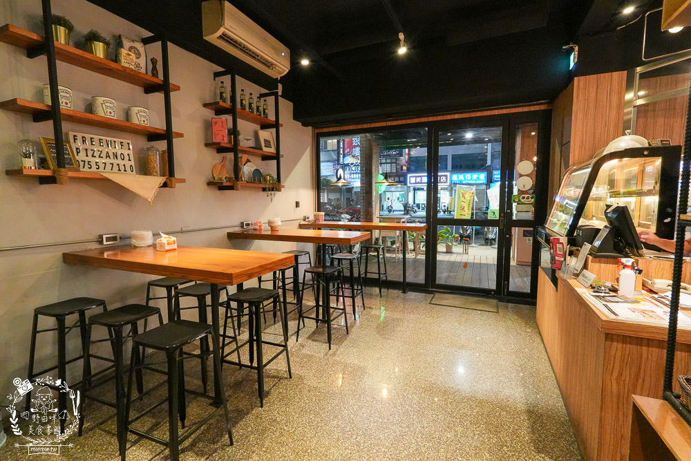 Pizza一番披薩吃到飽|高雄30種口味的超人氣披薩吃到飽!披薩299元買一送一到12/31!新推出焗烤義大利麵超邪惡？