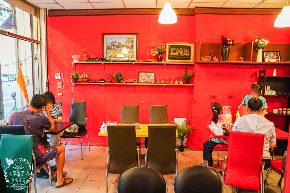 普佳印度料理餐廳|高雄印度人開的隱藏版道地印度料理餐廳!超濃郁的銷魂咖哩搭米飯或手工烤餅超美味!