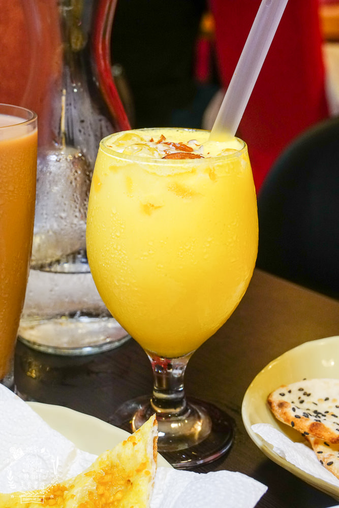 普佳印度料理餐廳|高雄印度人開的隱藏版道地印度料理餐廳!超濃郁的銷魂咖哩搭米飯或手工烤餅超美味!