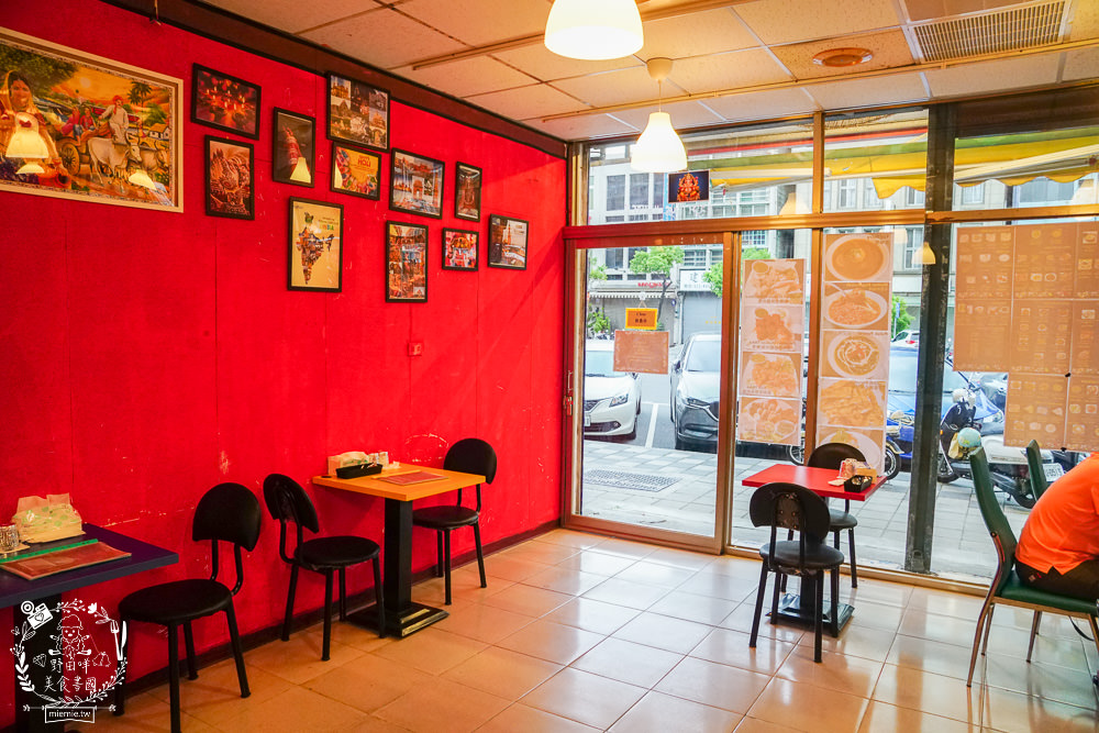 普佳印度料理餐廳|高雄印度人開的隱藏版道地印度料理餐廳!超濃郁的銷魂咖哩搭米飯或手工烤餅超美味!